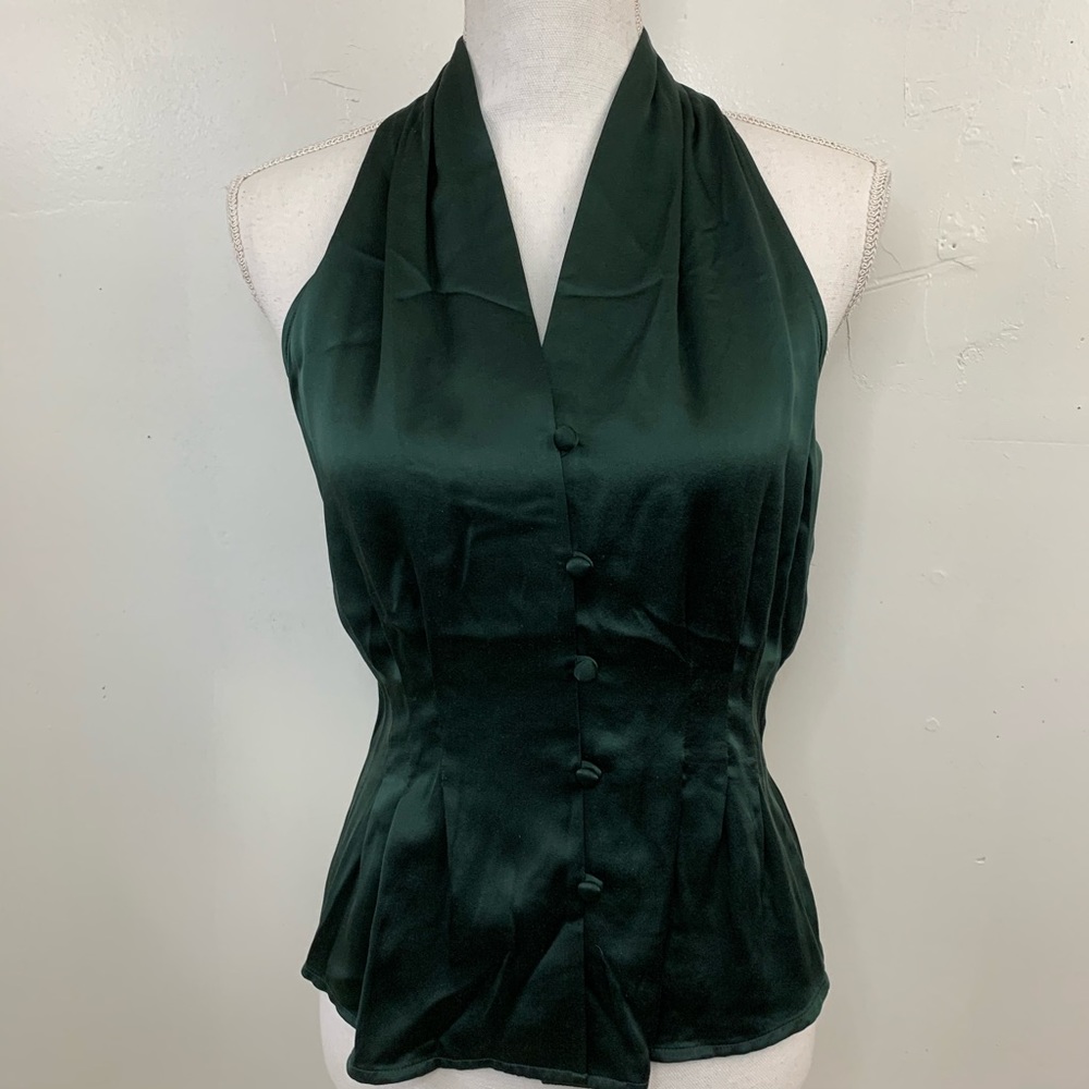 Vintage NWT 100% silk button front sleeveless top.